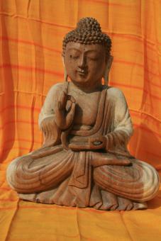 Buddha aus HOLZ 30 x 22 cm 